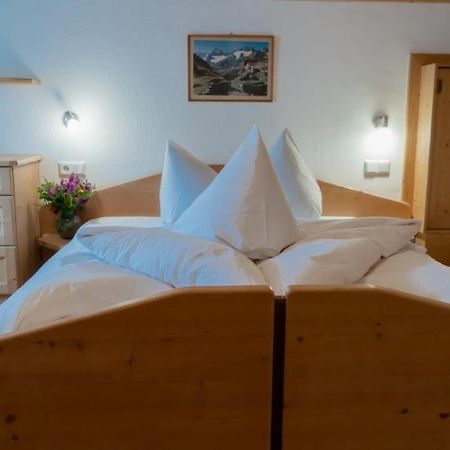 Gasthof Hochfirst Bed & Breakfast Corvara in Passiria ภายนอก รูปภาพ