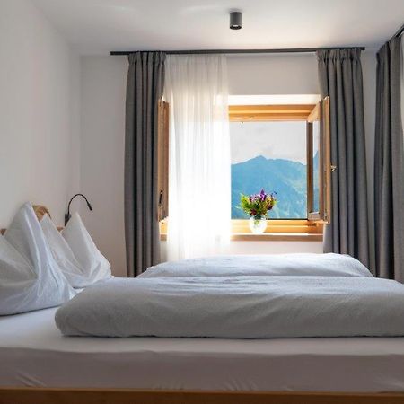 Gasthof Hochfirst Bed & Breakfast Corvara in Passiria ภายนอก รูปภาพ